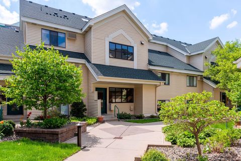 Photo of 7622 York Avenue S #1303, Edina, MN 55435 (MLS # 7059964)
