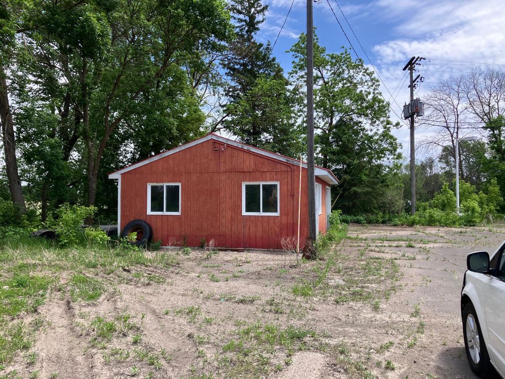 Photo of 3598 W Highway 30, Ellendale, MN 56026 (MLS # 7081662)
