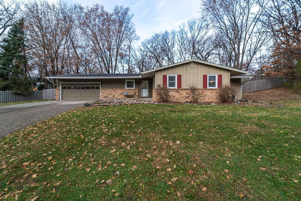 Photo of 112 Sabra Court, Apple Valley, MN 55124 (MLS # 6821447)