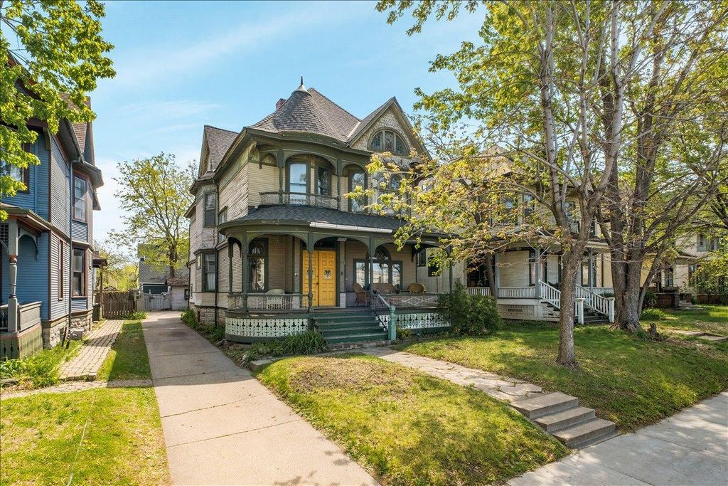 Photo of 3111 2nd Avenue S, Minneapolis, MN 55408 (MLS # 7030344)