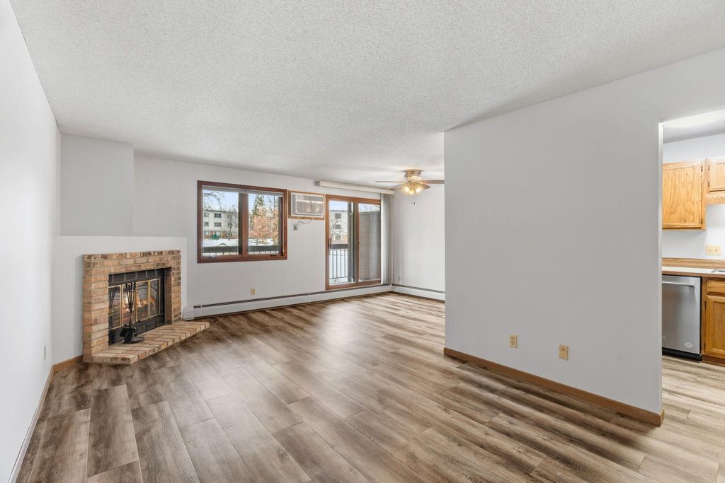 Photo of 4300 Trenton Lane N #2214, Plymouth, MN 55442 (MLS # 7030059)