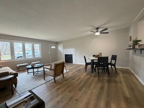 8502 S Maplebrook Circle Brooklyn Park MN 55445