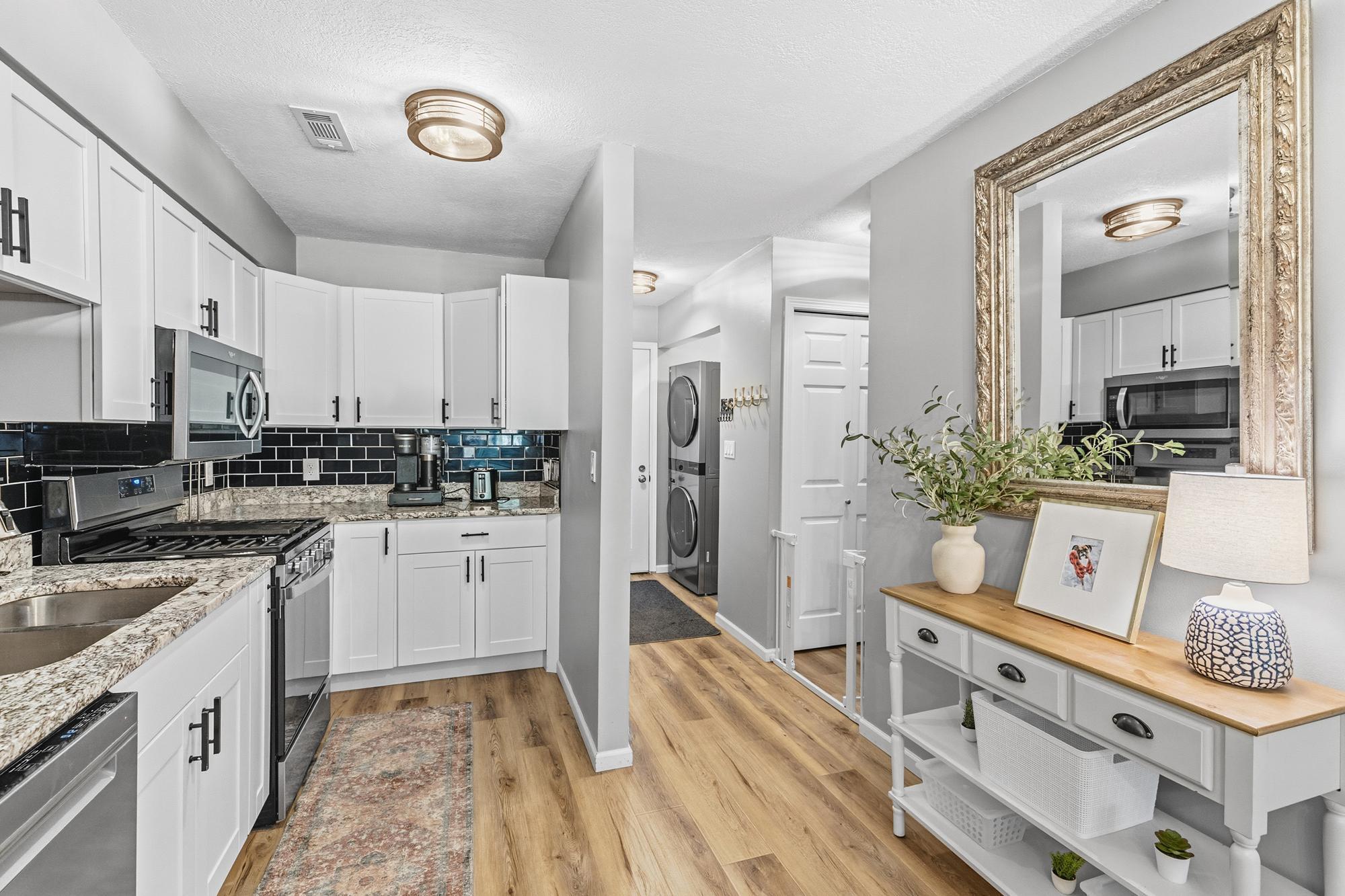 828 Woodgate Drive 105