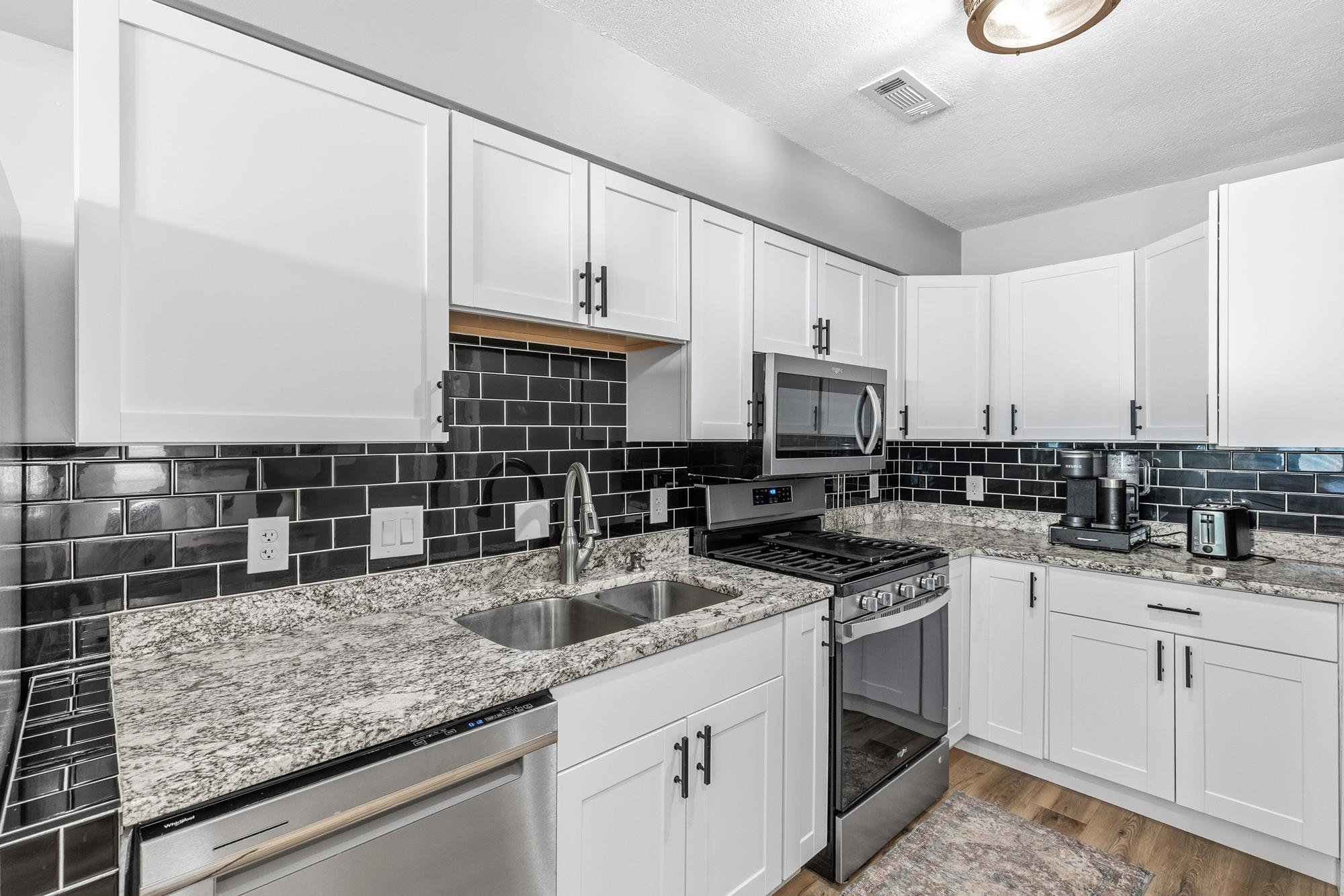 828 Woodgate Drive 105