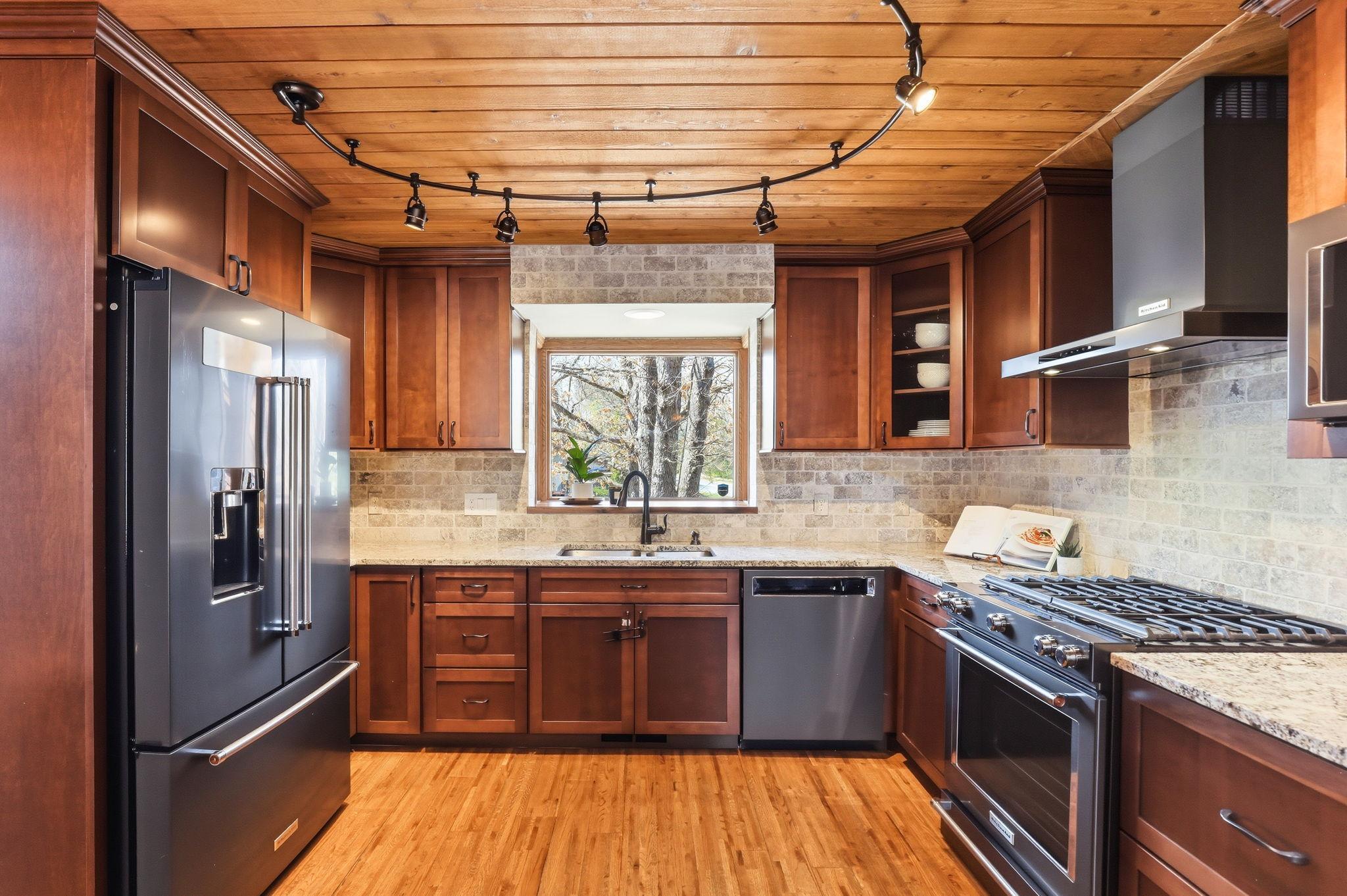 1180 Kinglet Court