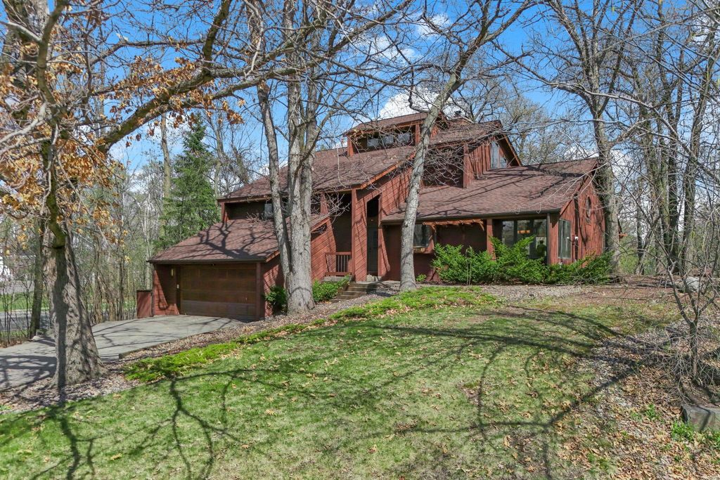 Photo of 1180 Kinglet Court, Eagan, MN 55123 (MLS # 7061810)