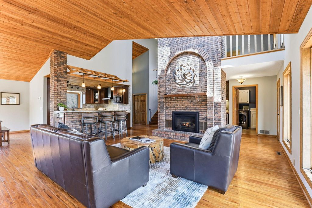 Photo of 1180 Kinglet Court, Eagan, MN 55123 (MLS # 7061810)