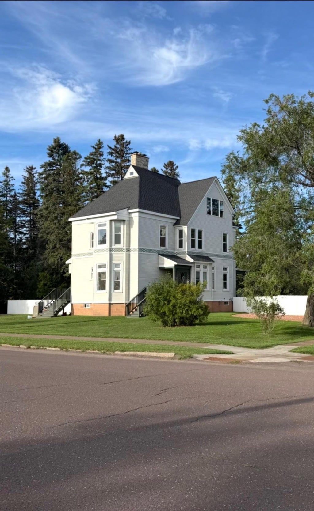 Photo of 107 E 7th Street, Superior, WI 54880 (MLS # 7149953)