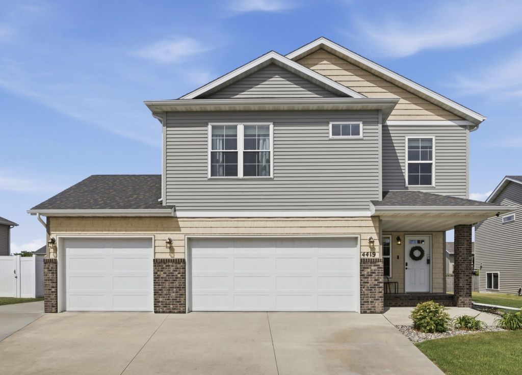 Photo of 4419 17th Street S, Moorhead, MN 56560 (MLS # 7086120)