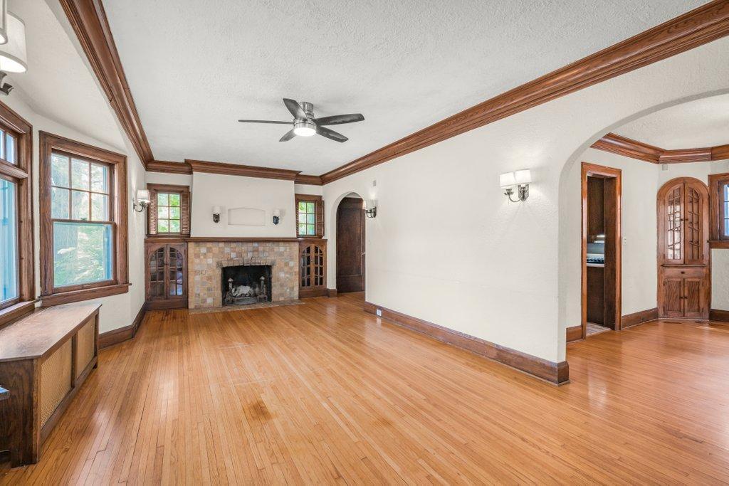 Photo of 2657 Zenith Avenue N, Robbinsdale, MN 55422 (MLS # 7129294)