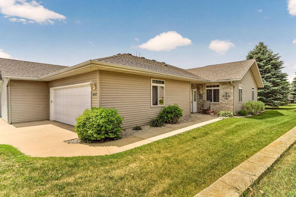Photo of 4207 Redhawk Drive SE, Rochester, MN 55904 (MLS # 7087004)