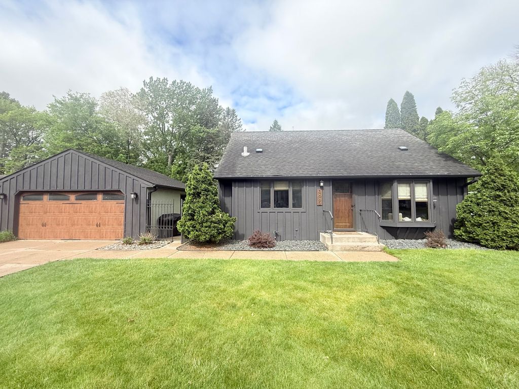 Photo of 3683 Howard Avenue, White Bear Lake, MN 55110 (MLS # 7075329)
