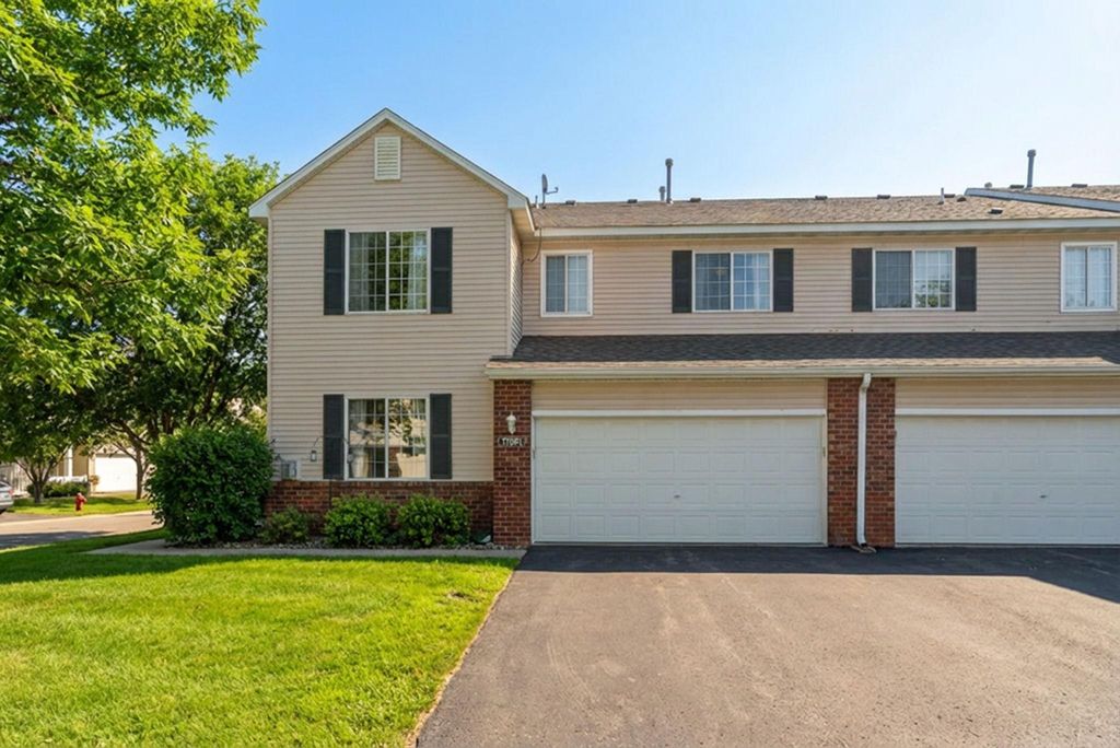 Photo of 17901 96th Avenue N, Maple Grove, MN 55311 (MLS # 6826102)