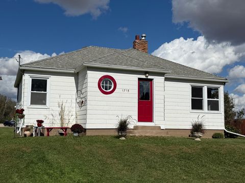Photo of 1715 SE Marshall Street, Albert Lea, MN 56007 (MLS # 6800472)