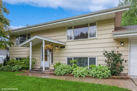 Photo of 569 Riviera Drive, New Brighton, MN 55112 (MLS # 7060460)