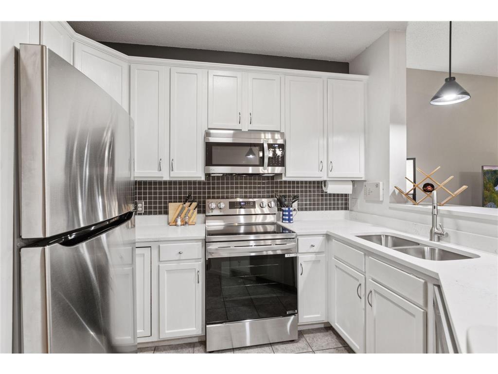 575 N 1st Street 123