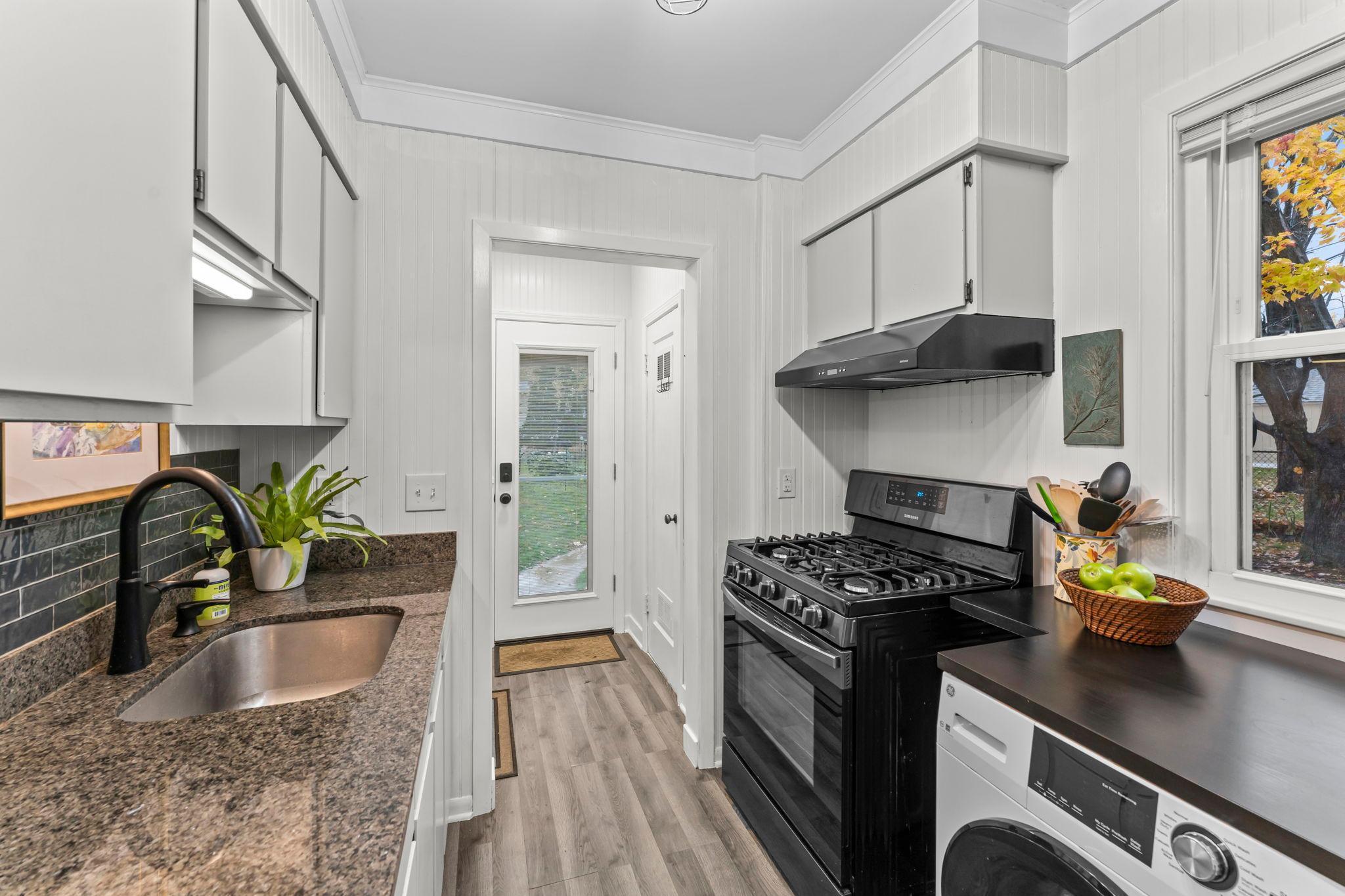 7200 Wentworth Avenue