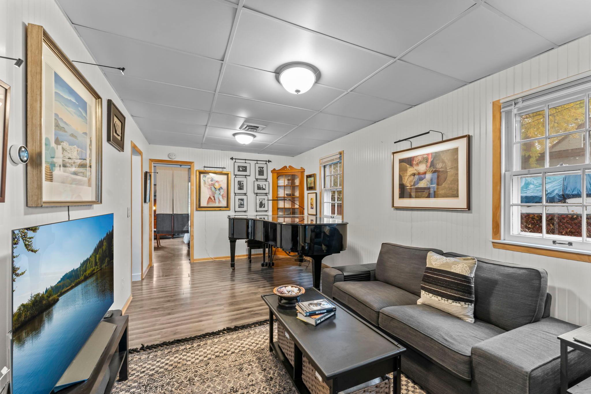 7200 Wentworth Avenue