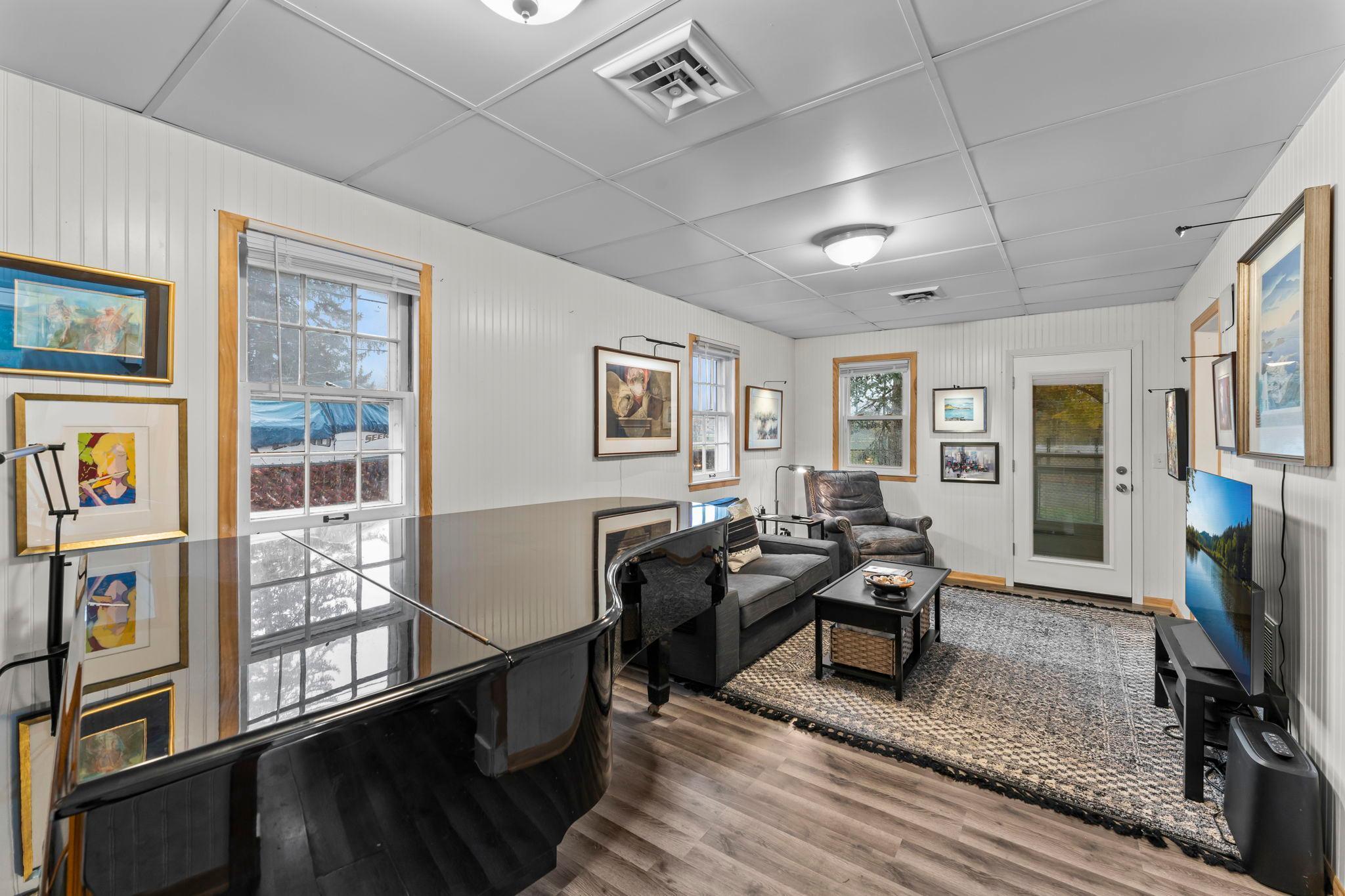 7200 Wentworth Avenue