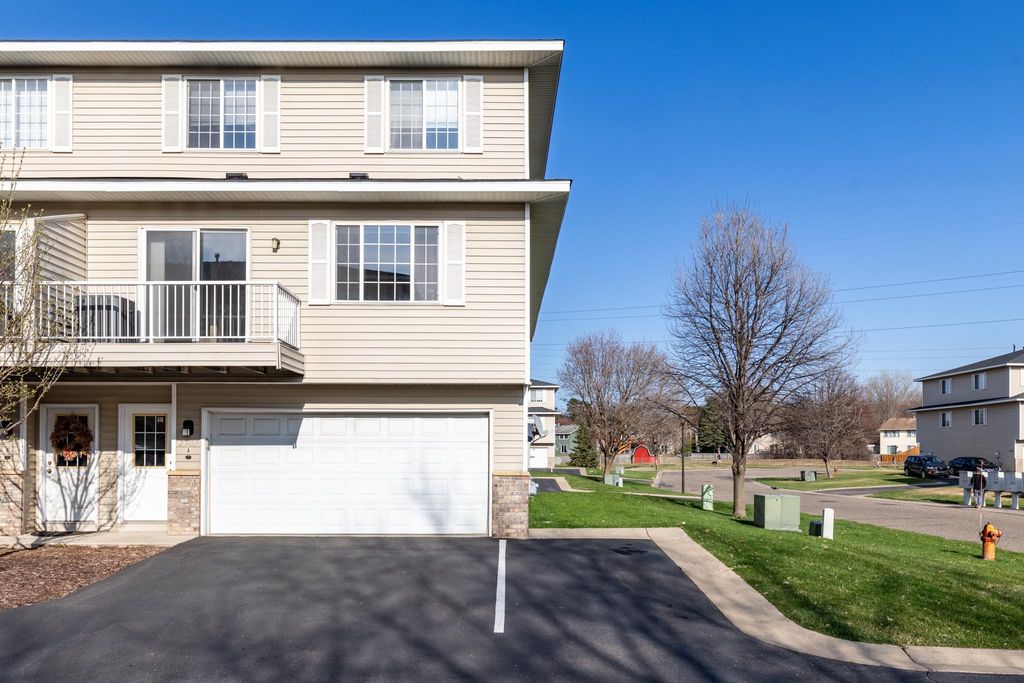 Photo of 2509 Cobble Hill Court #A, Woodbury, MN 55125 (MLS # 7055994)