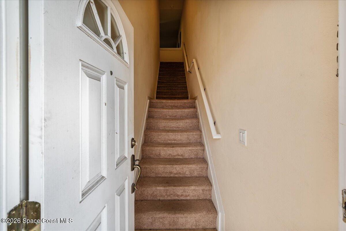 1050 Venetian Drive