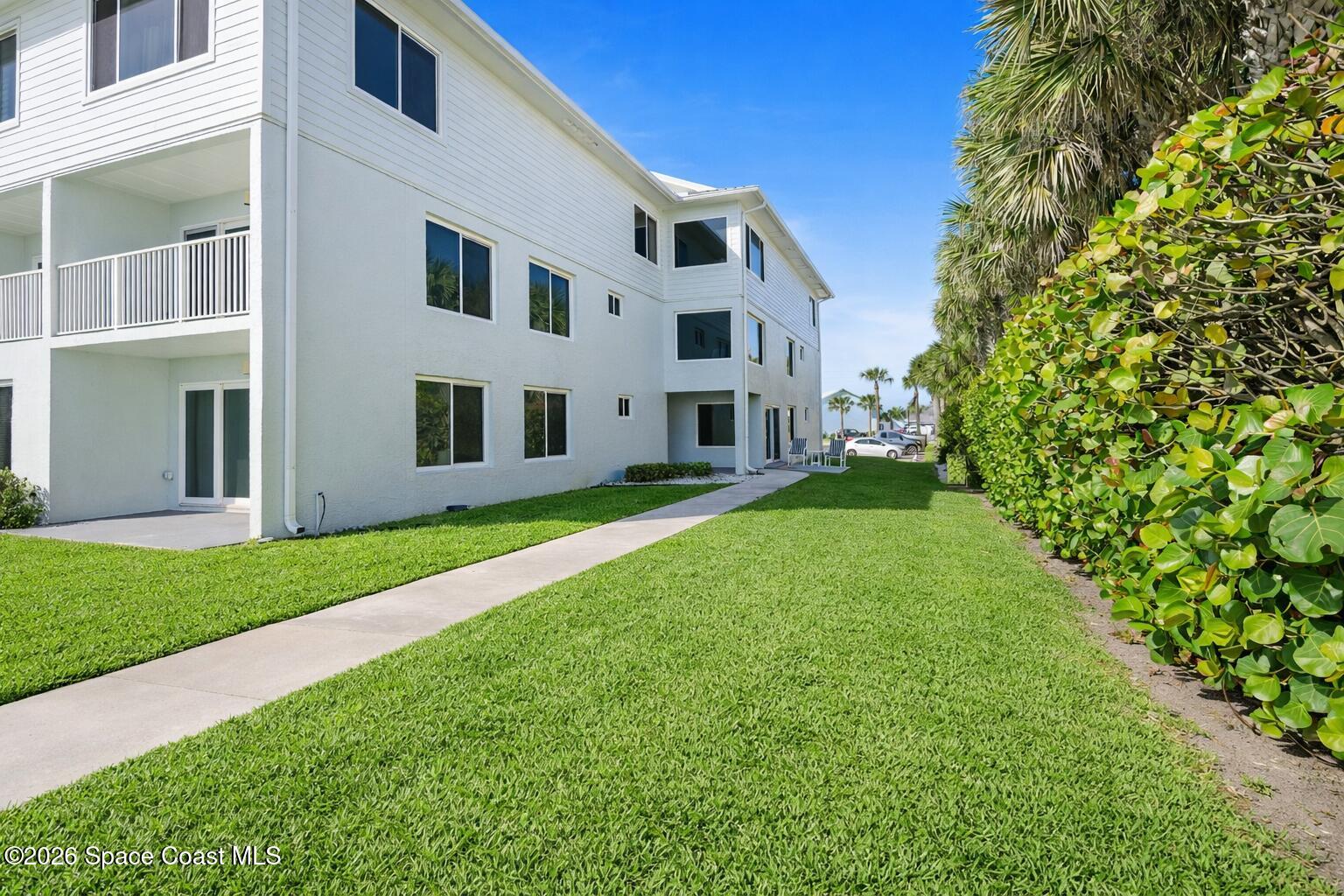 1321 S Miramar Avenue 4