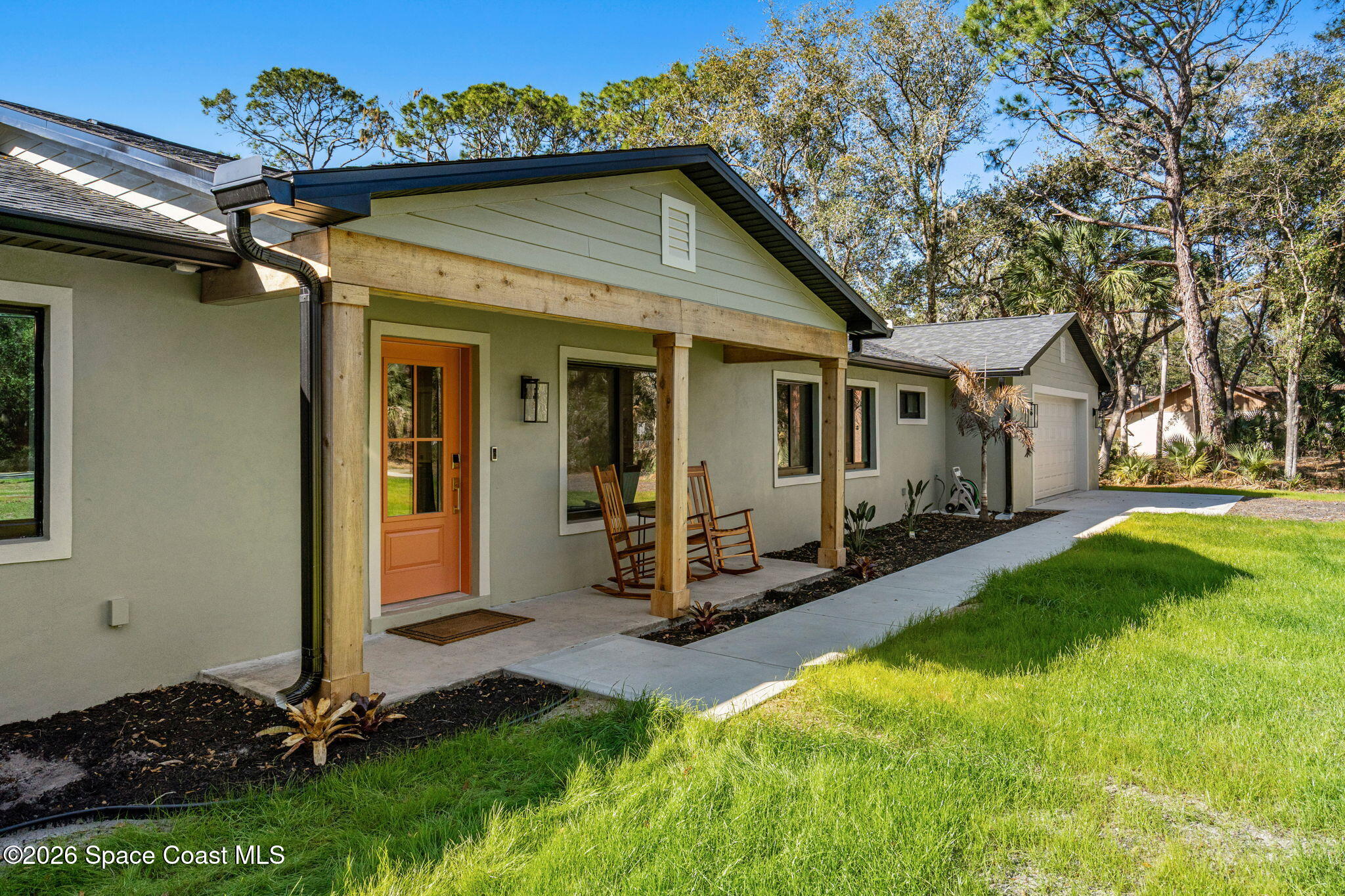 4105 Citrus Boulevard