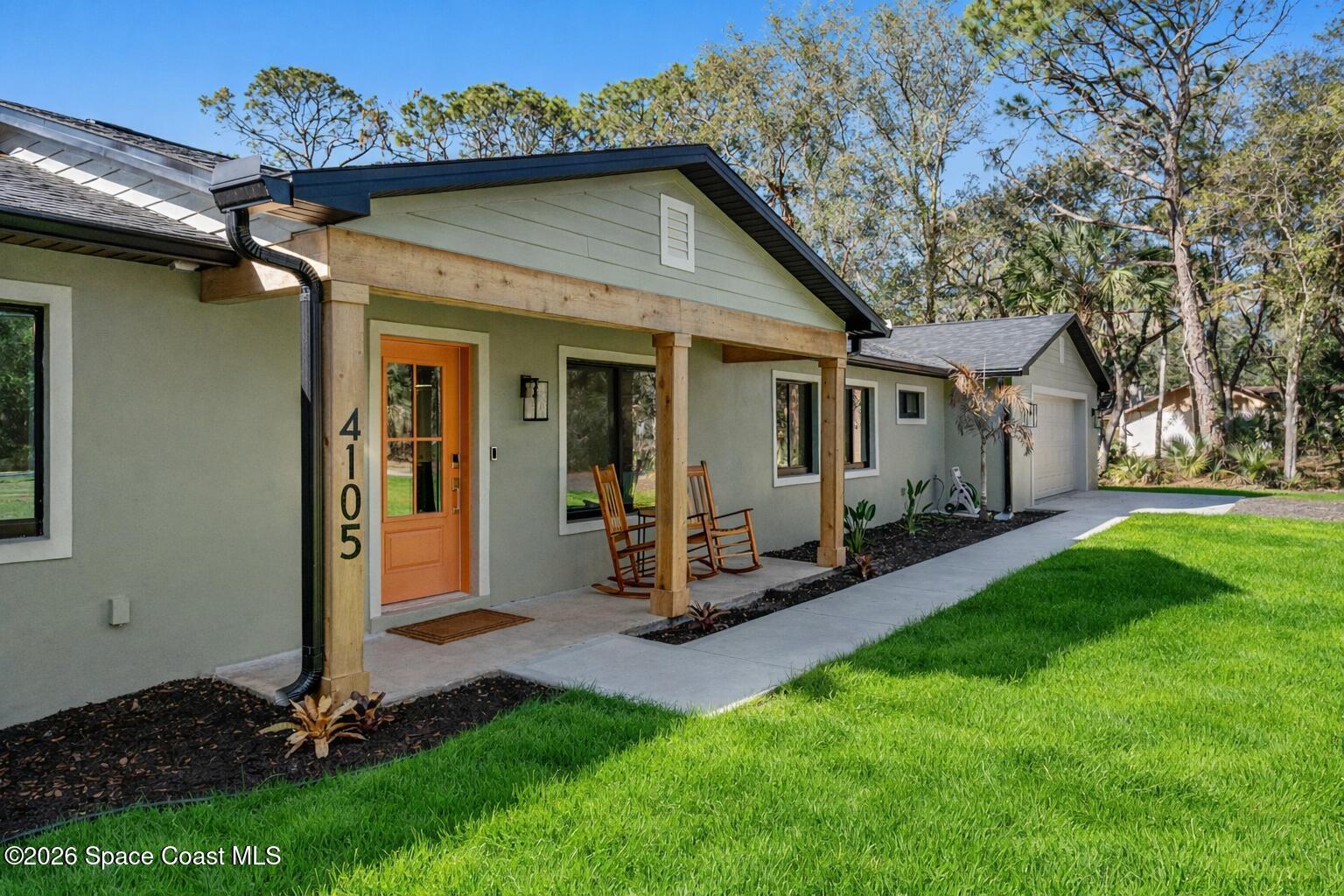 4105 Citrus Boulevard