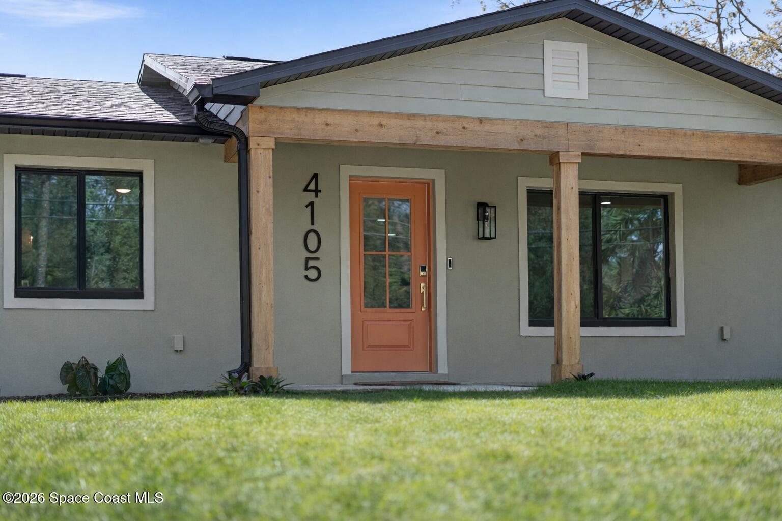 4105 Citrus Boulevard