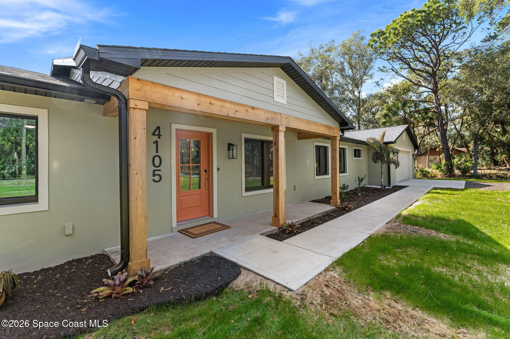 4105 Citrus Boulevard