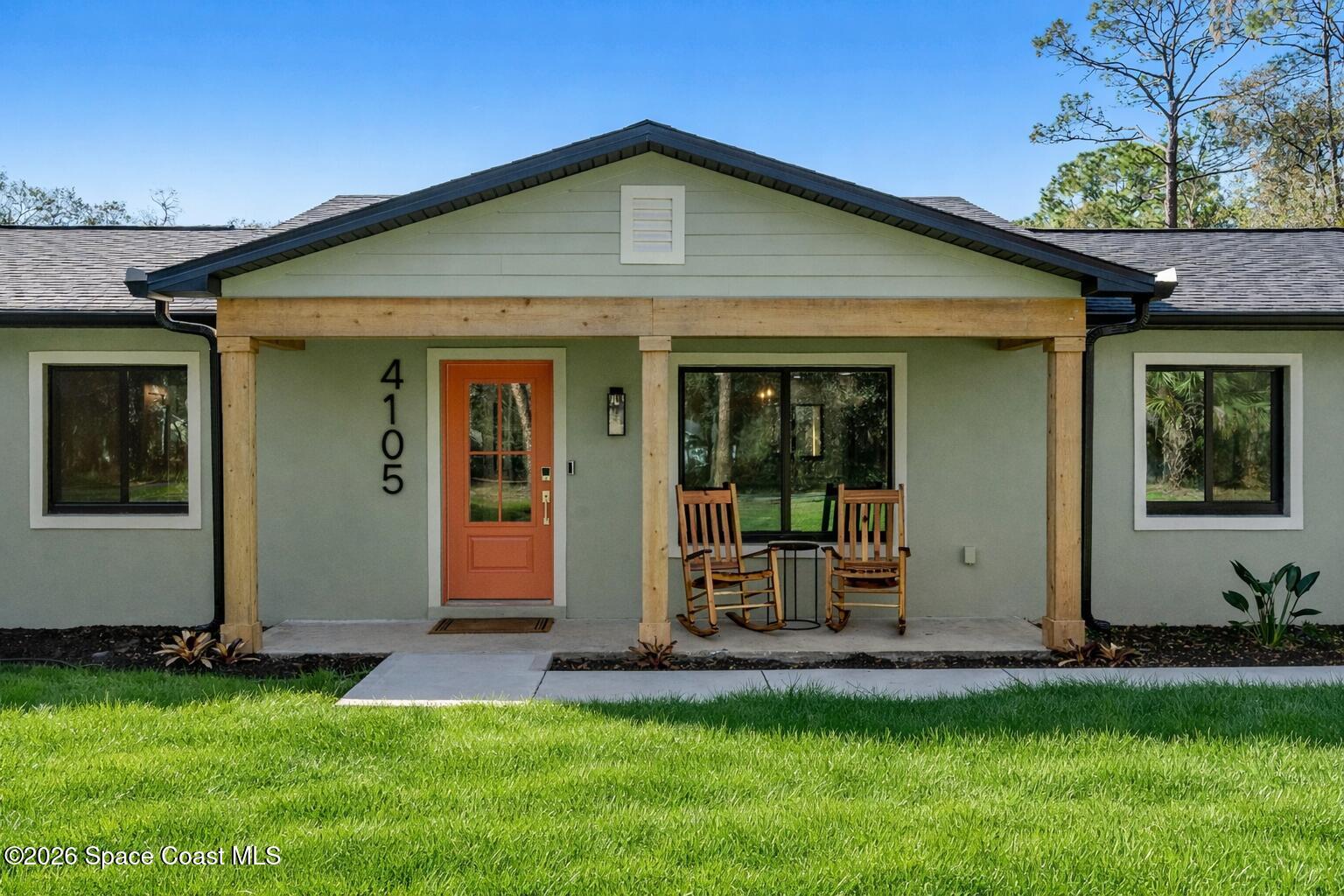 4105 Citrus Boulevard