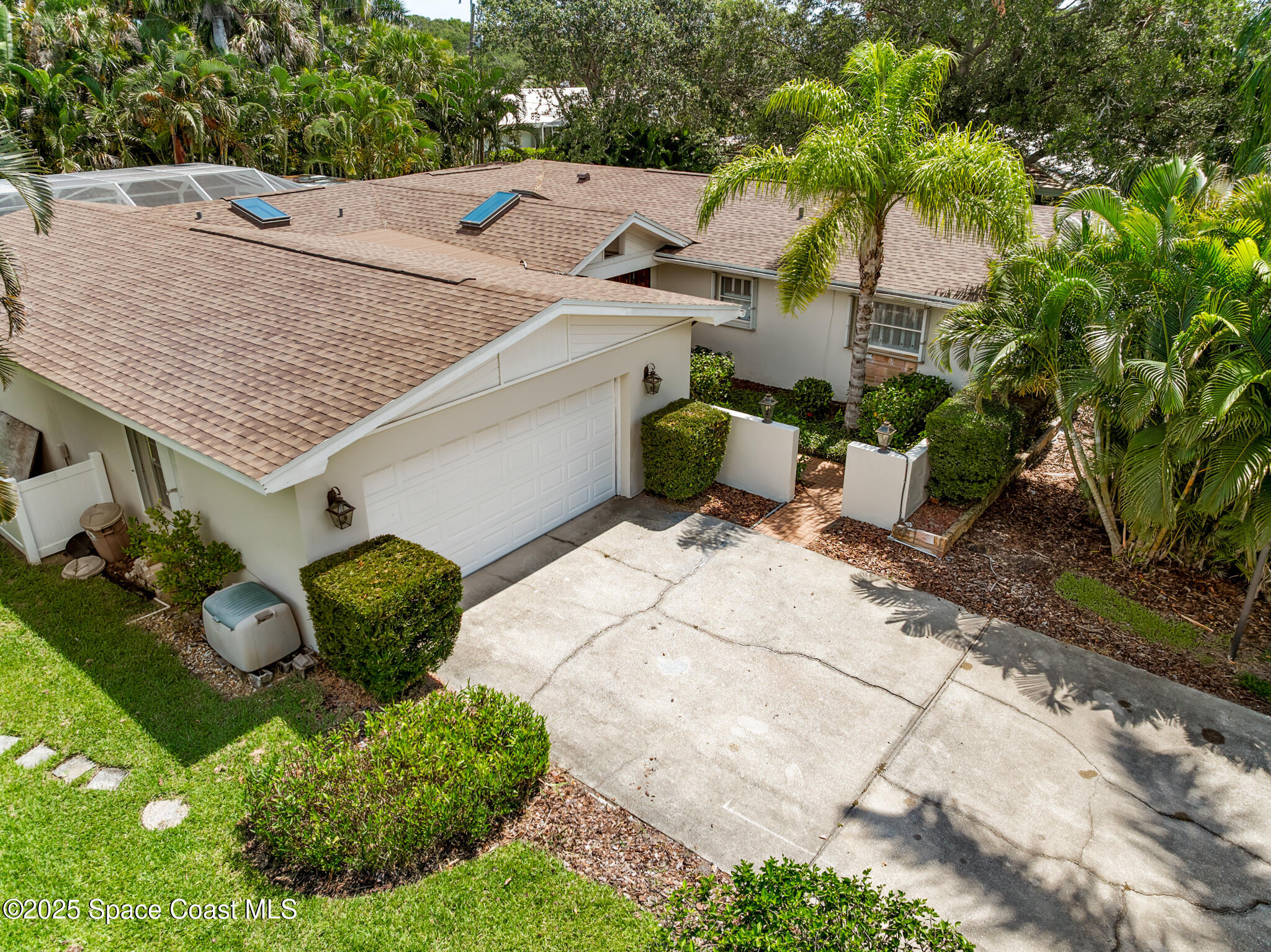 320 Cocoa Avenue