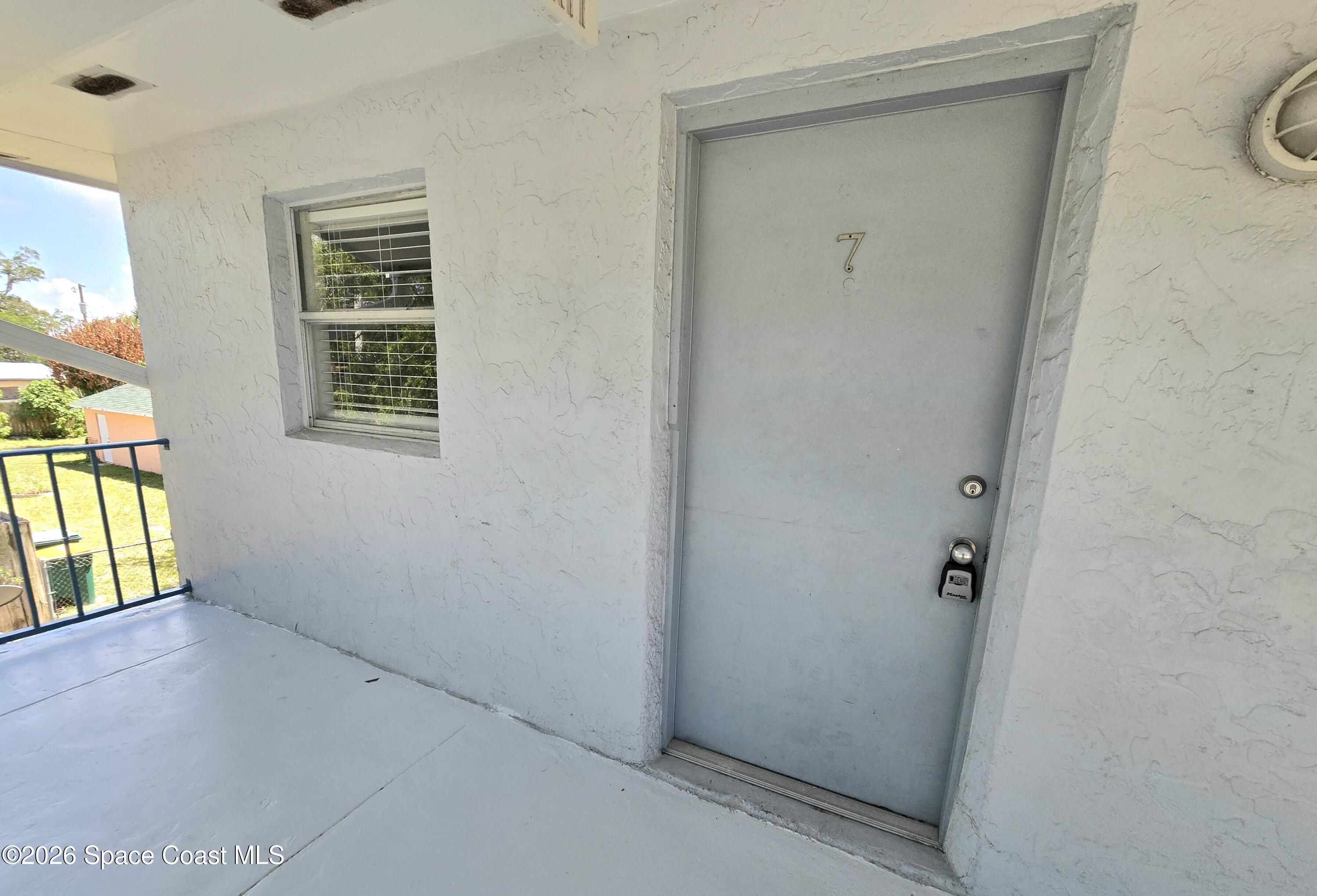 1728 Guava Avenue 7