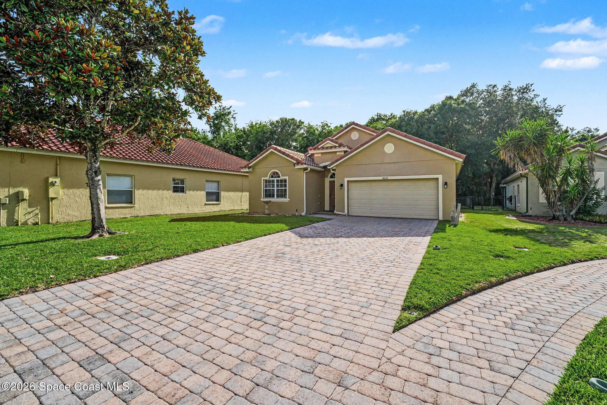 4076 Fitzroy Reef Drive