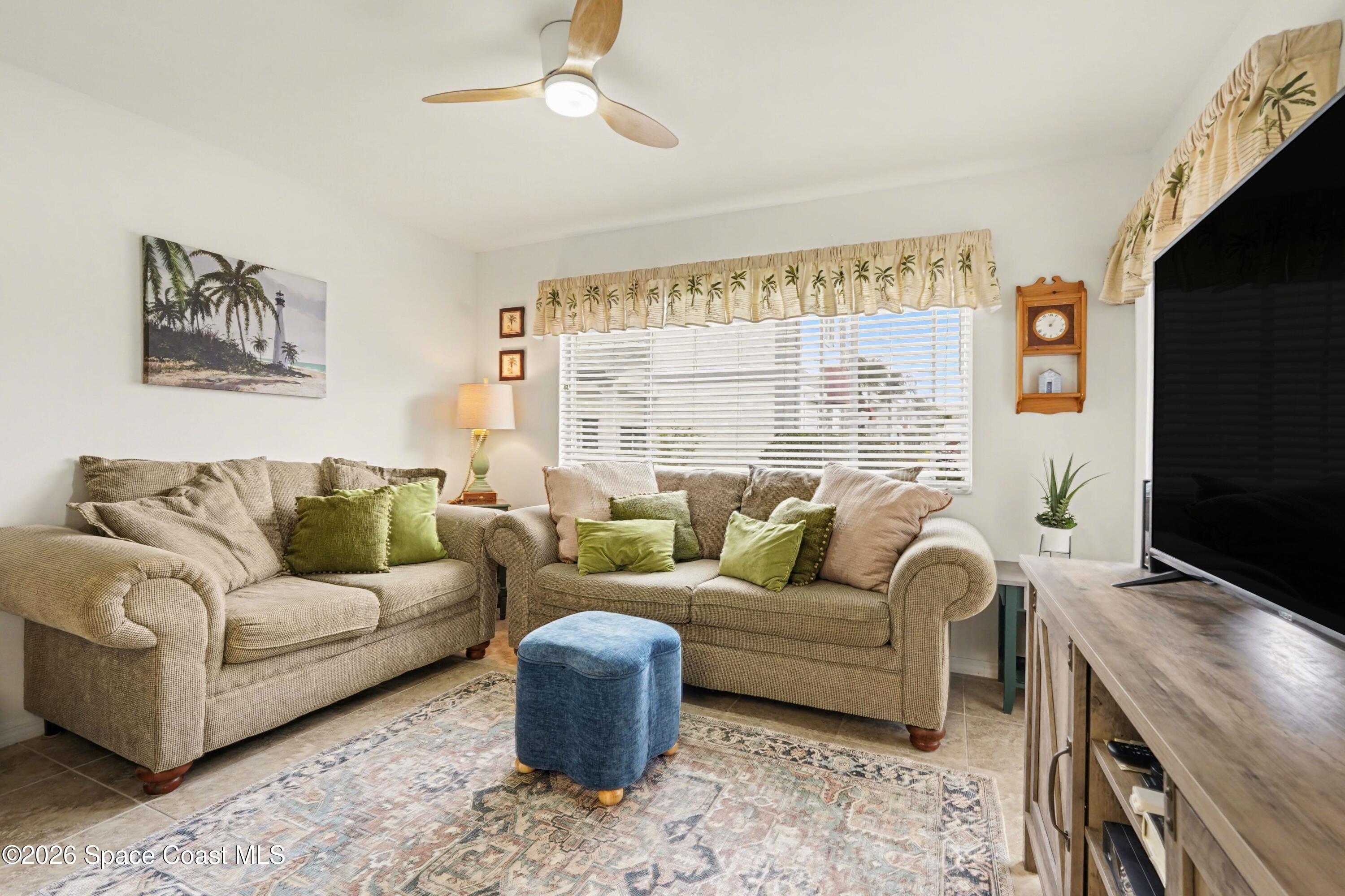 544 Beach Park Lane V231