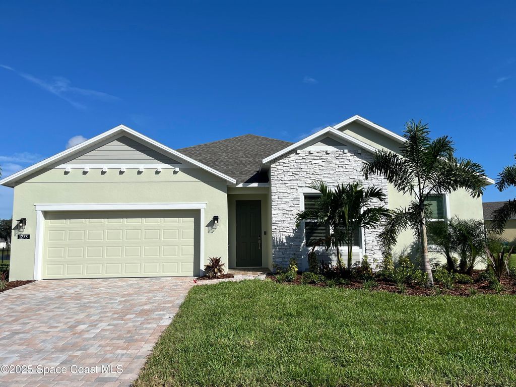 Photo of 1273 Killian Drive NE, Palm Bay, FL 32905 (MLS # 1059363)