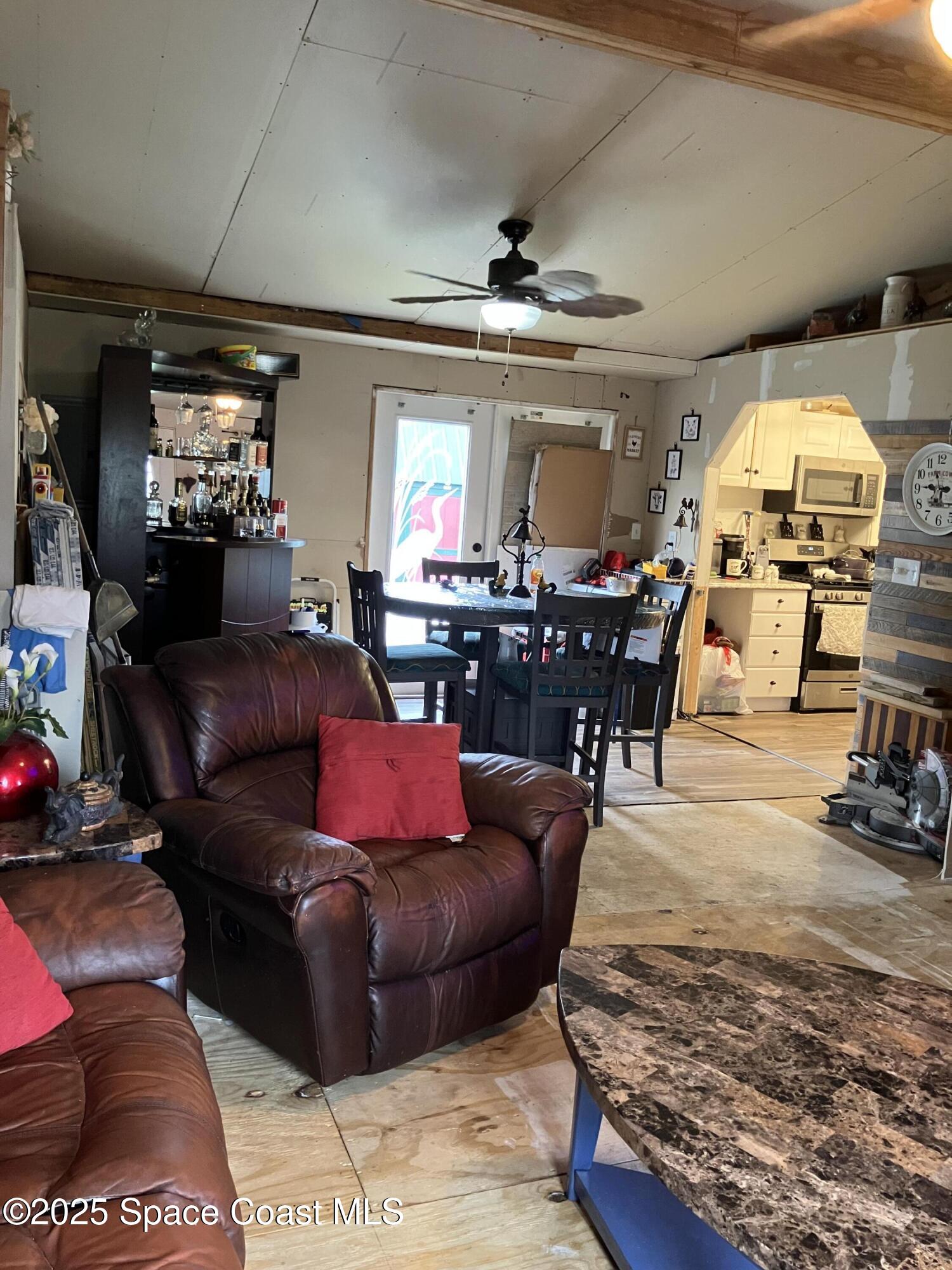 345 Saint Charles Avenue