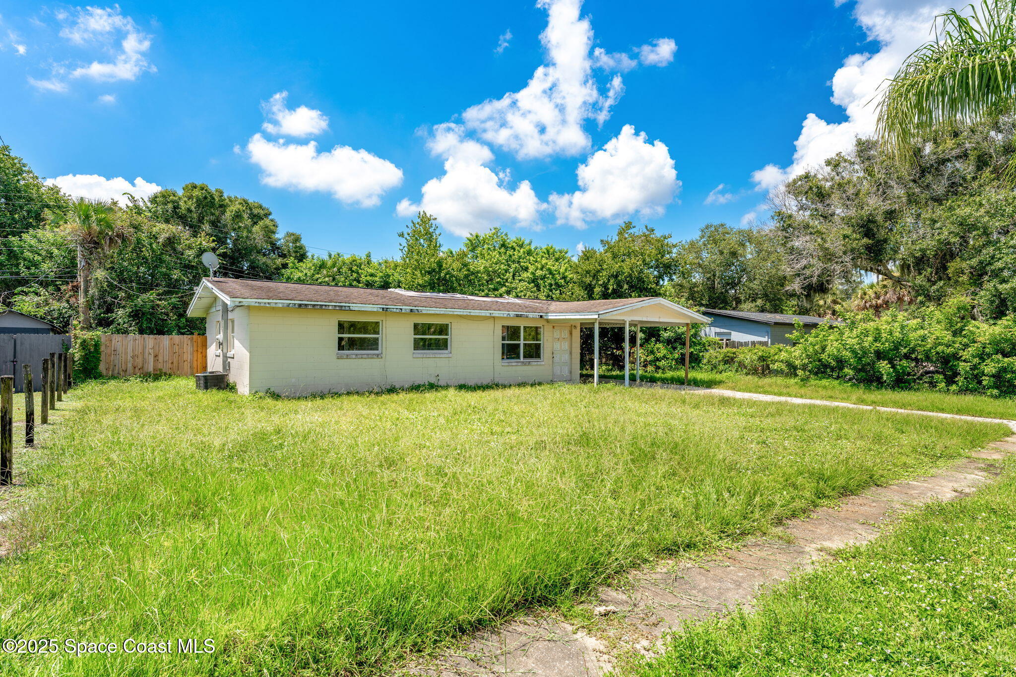 2519 Stratford Drive