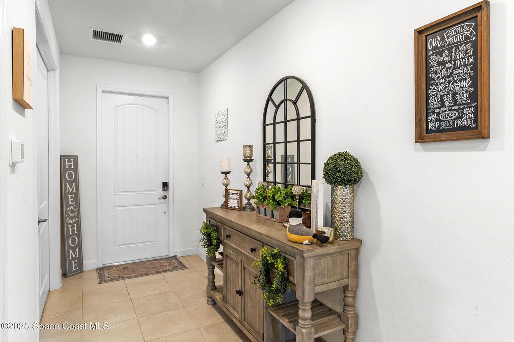 Photo of 503 Veridian Circle NW, Palm Bay, FL 32907 (MLS # 1056781)
