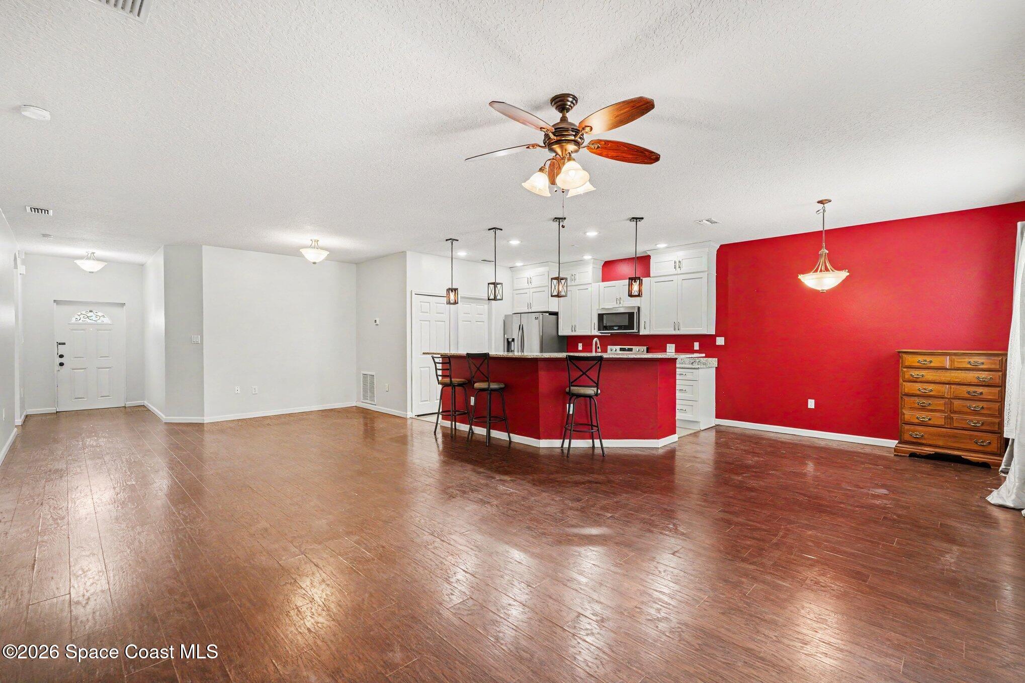 802 Marian Court