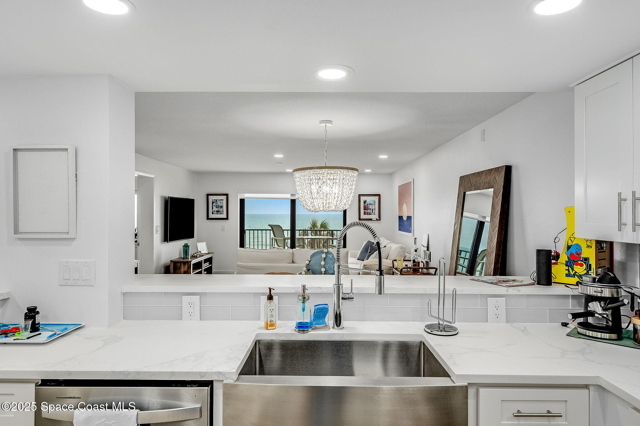 1465 Highway A1a 206