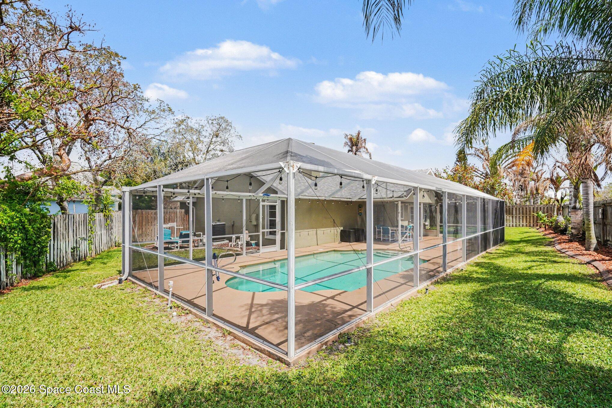 1826 Woodberry Circle