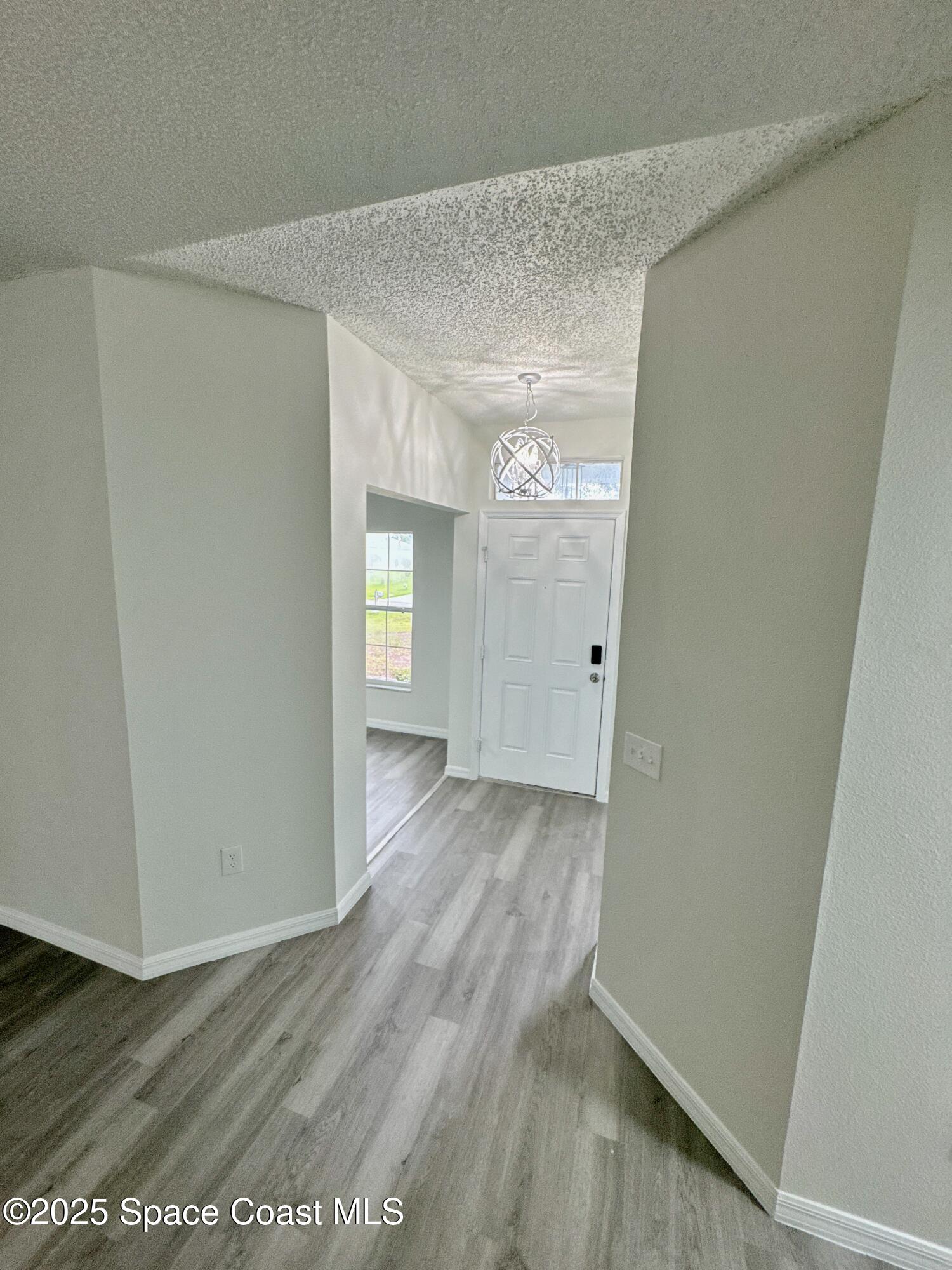 3162 San Salvador Avenue