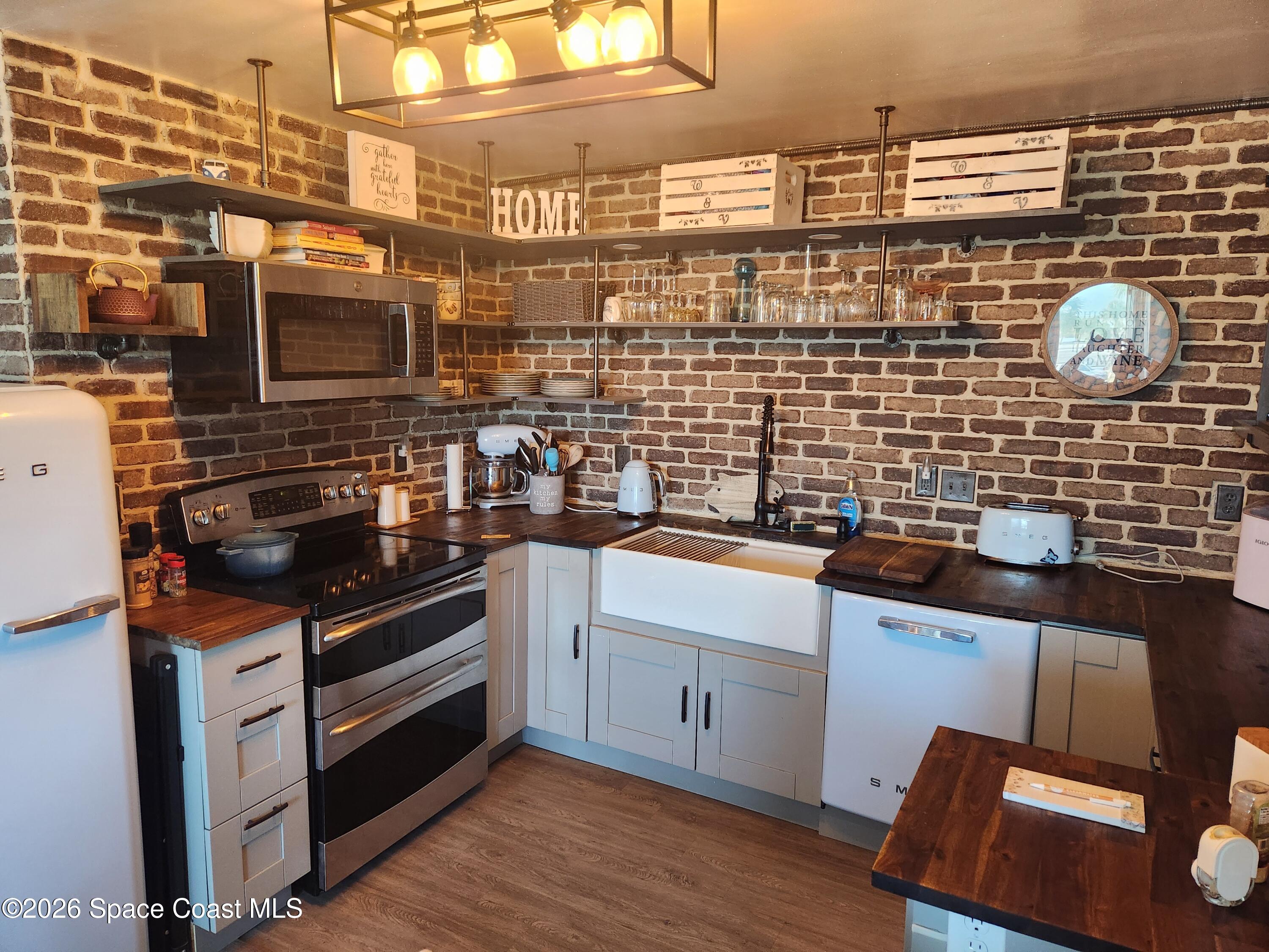 2020 N Atlantic Avenue 209-N