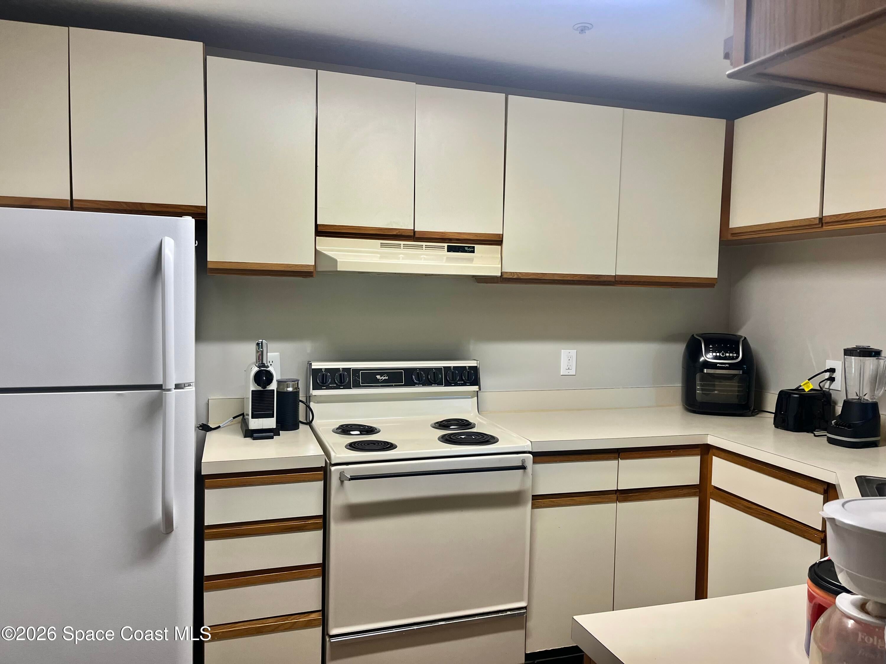 7667 N Wickham Road 1118