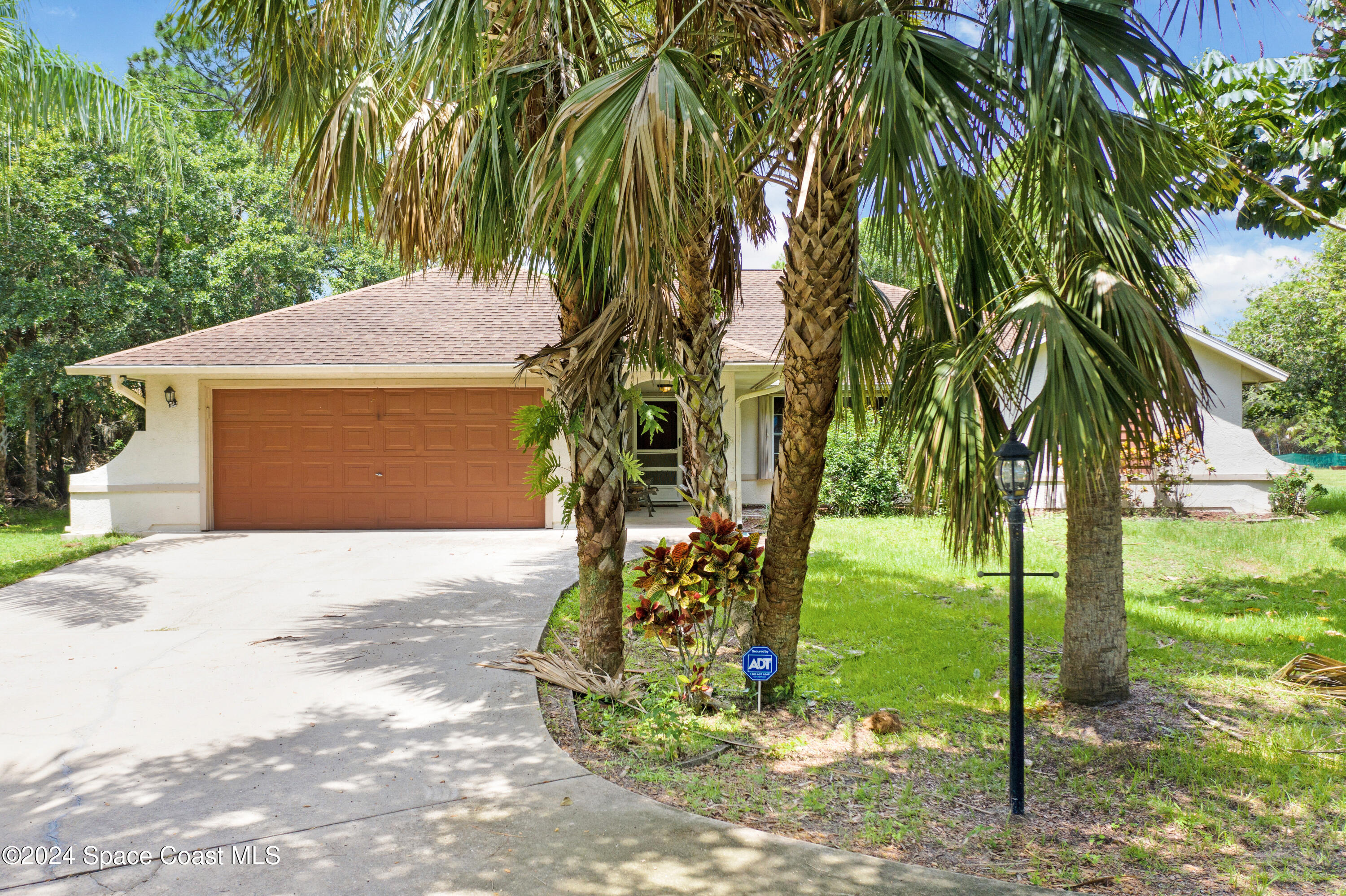2470 Hunter Lane