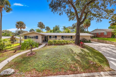 Photo of 121 S Twin Lakes Road, Cocoa, FL 32926 (MLS # 1061532)