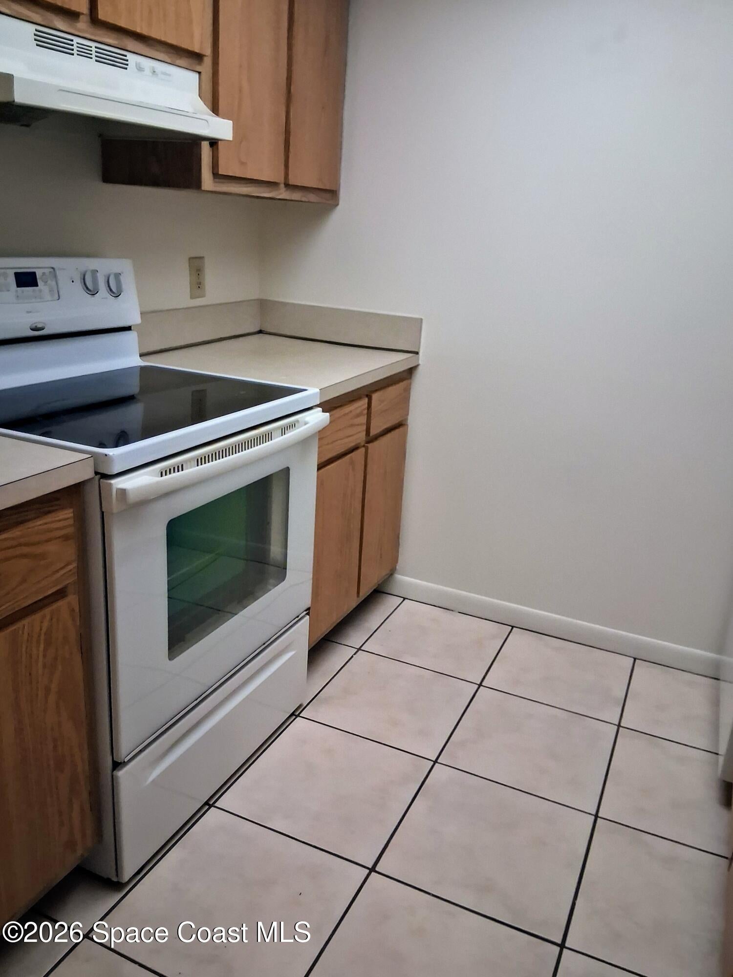 1616 Sunny Brook Lane NE D204