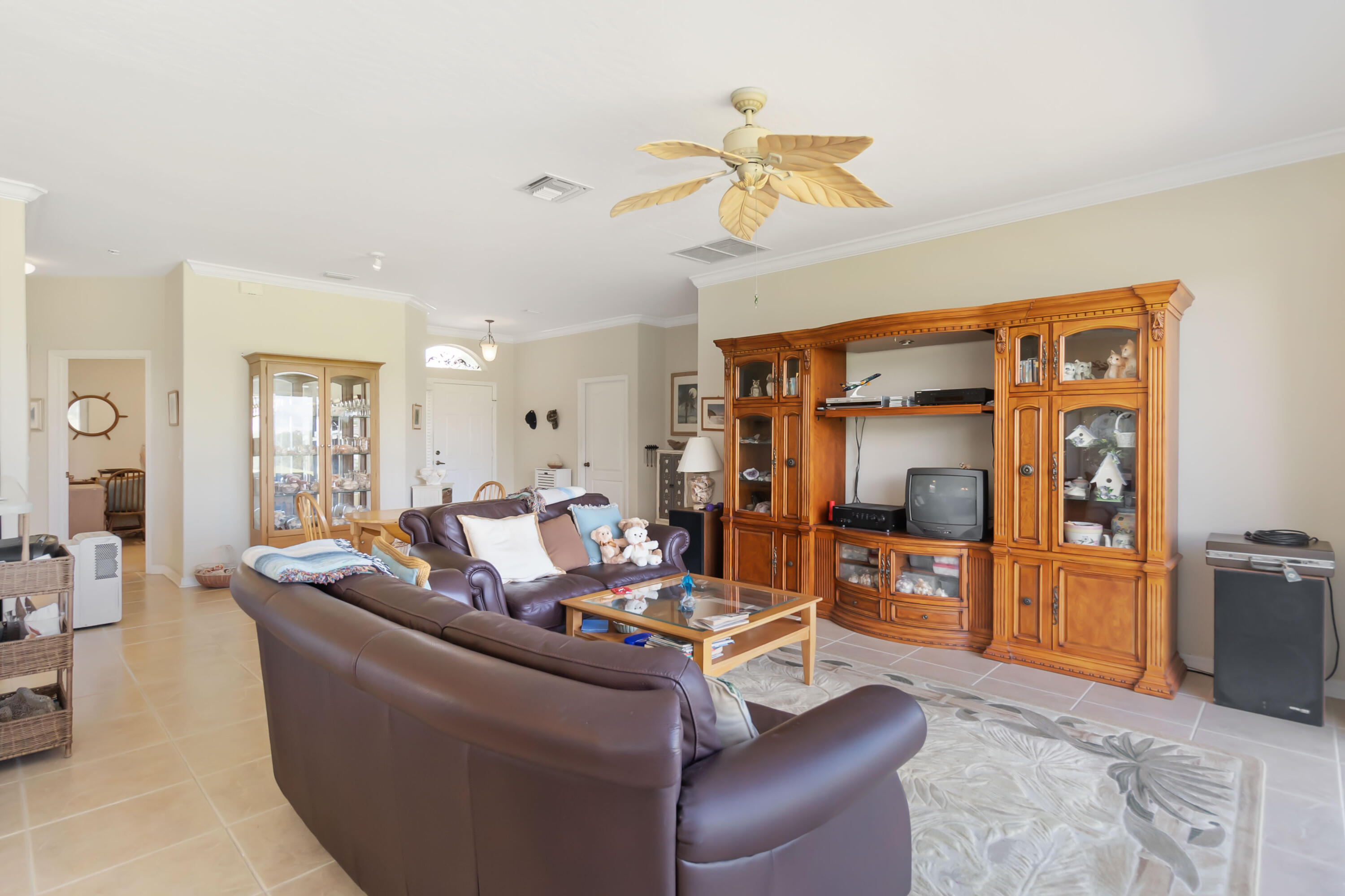 774 Gossamer Wing Way