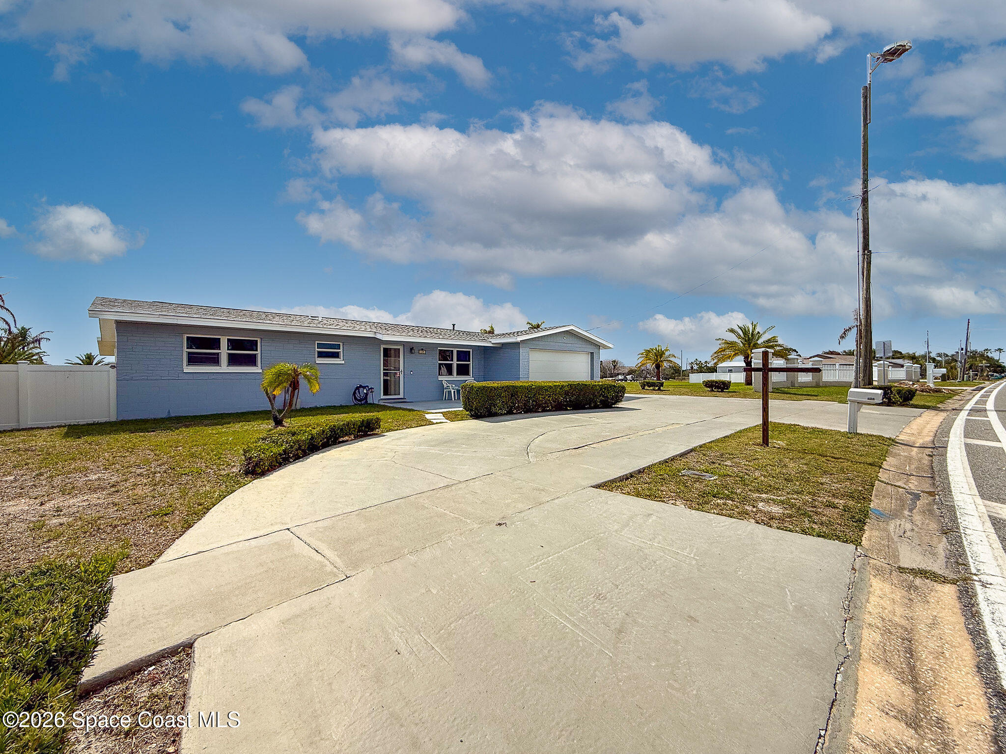 425 Newfound Harbor Drive